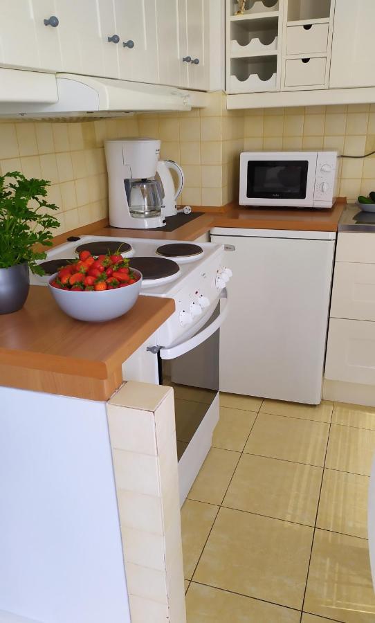 Apartament Z Balkonem Przy Latarni 150M Od Morza Kolberg Exterior foto