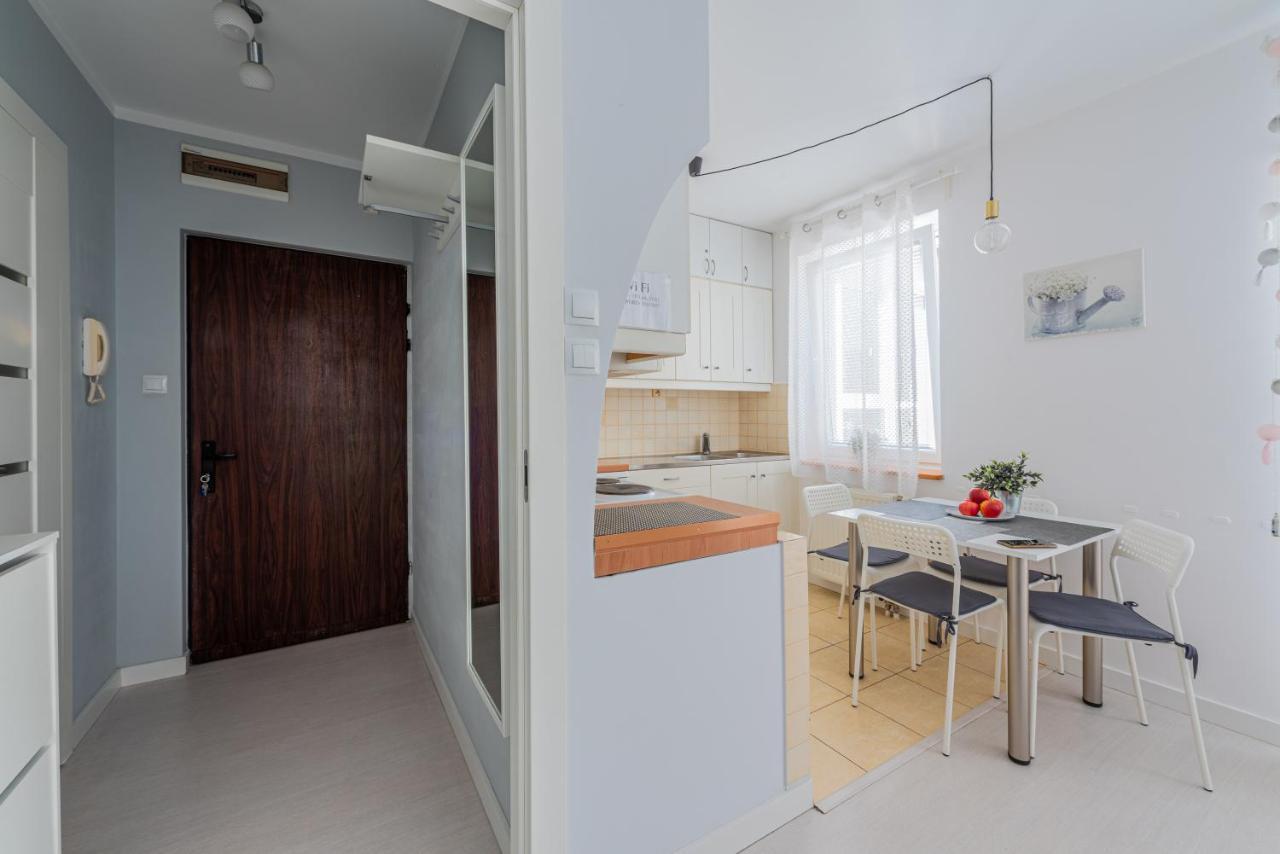 Apartament Z Balkonem Przy Latarni 150M Od Morza Kolberg Exterior foto